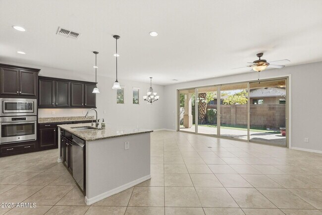 Building Photo - 233 E Glacier Dr