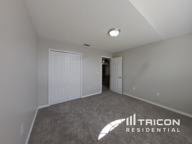 Building Photo - 3269 Hunters Chase Loop