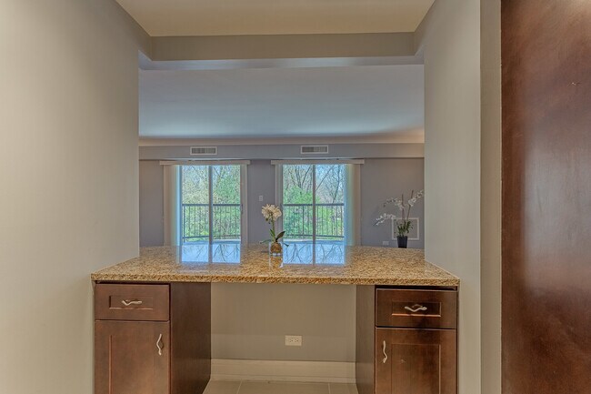 Building Photo - 1615 E Central Rd