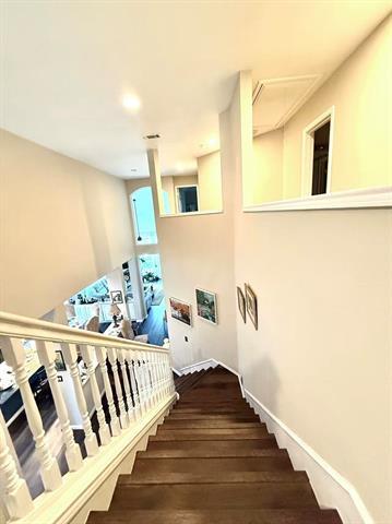 Building Photo - 2837 Del Largo Way