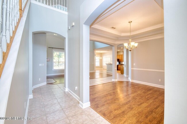 Building Photo - 1440 S Burgandy Trail