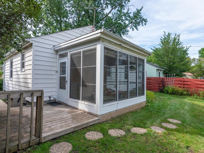 Building Photo - 6825 Xerxes Ave S