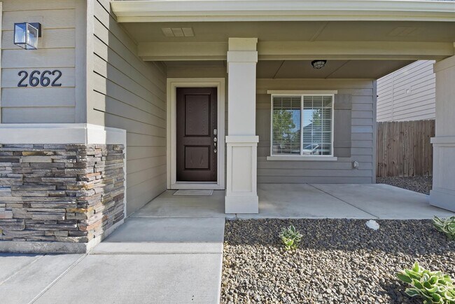 Building Photo - 2662 W Jayton Dr