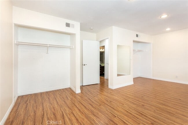 Building Photo - 5353 Corteen Pl