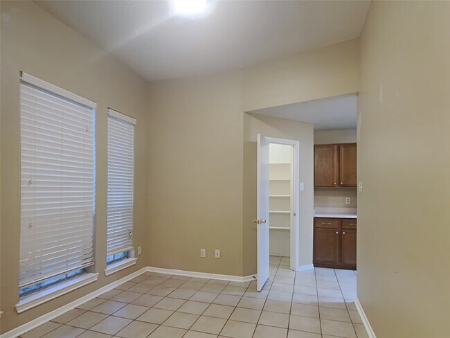 Building Photo - 4906 Black Rock St