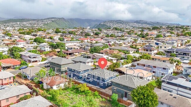 Building Photo - 3331 Hayden St