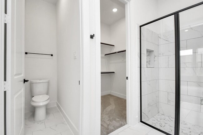 Building Photo - 4352 Avron Dr