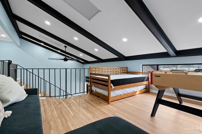 Building Photo - 4844 Huron Dr