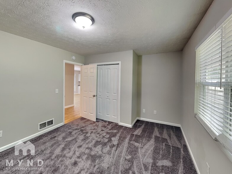 Building Photo - 62 Pinnacle Way
