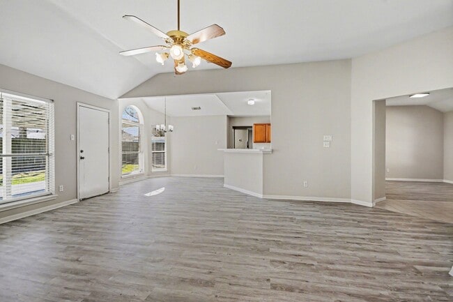 Building Photo - 9478 Carmalee St