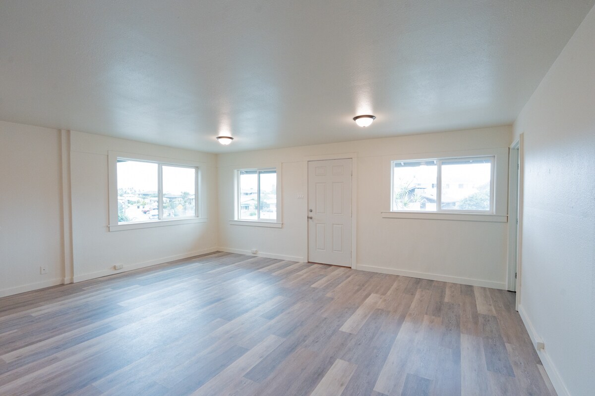 Building Photo - 456 Ipu Cir