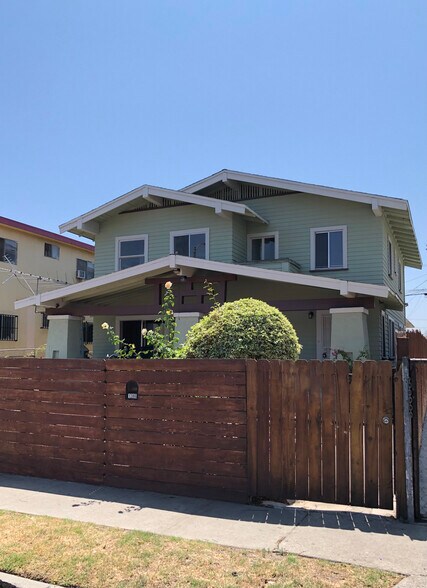 Building Photo - 1386 W 38th St