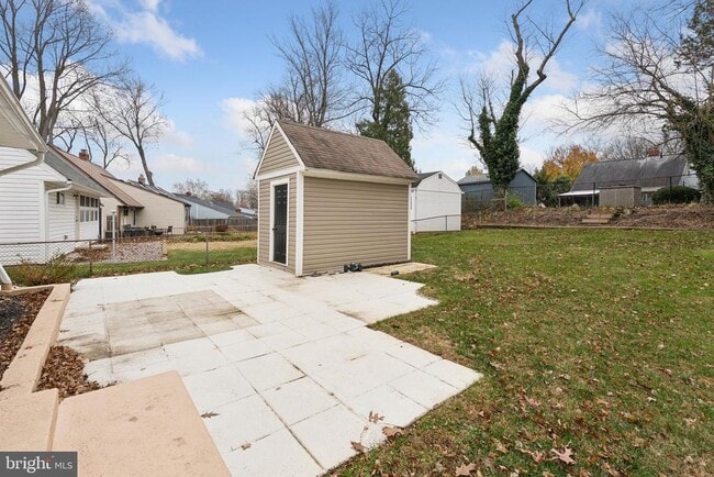 Building Photo - 5716 Crawford Dr