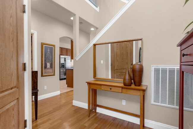Building Photo - Central 2 Bedroom Home - Reno