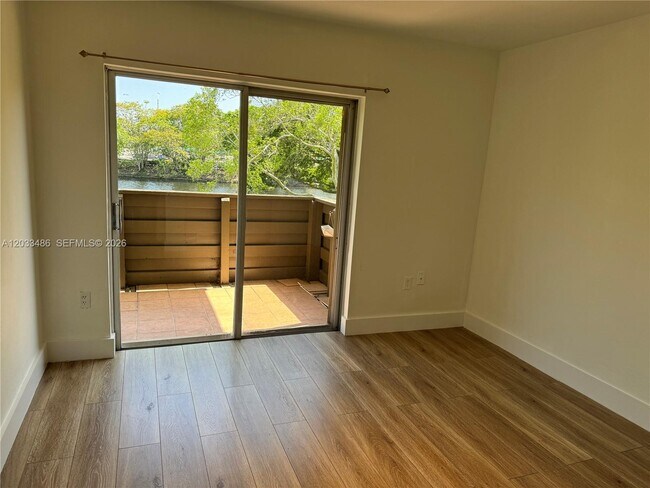 Building Photo - 8335 SW 72nd Ave