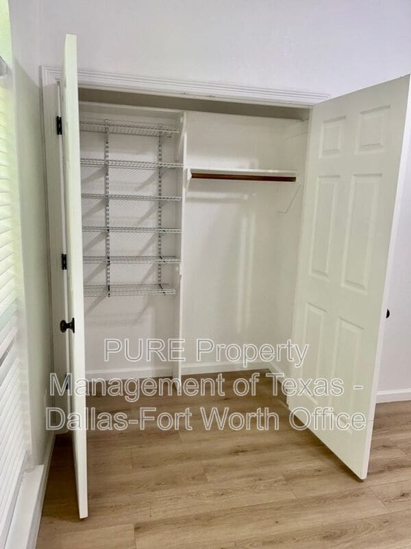 Building Photo - 3507 Blue Forest Dr