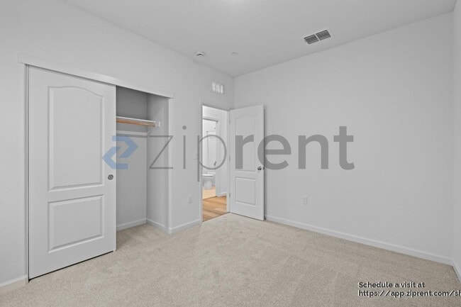 Building Photo - 2494 Zellerbach St