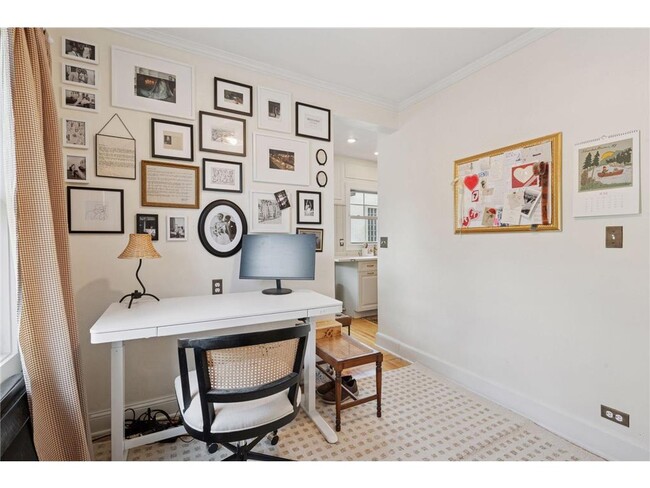 Building Photo - 5005 Oliver Ave S