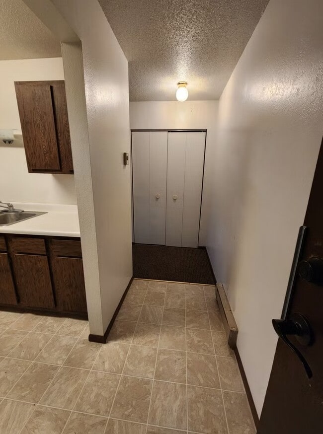 Building Photo - Jefferson Arms 1