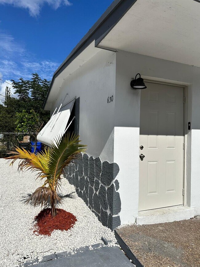 Building Photo - 630 NW 14th Way
