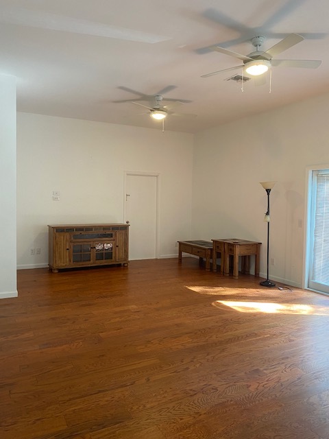 Building Photo - 2/1.5 in a quiet setting in DeLand! $1,600