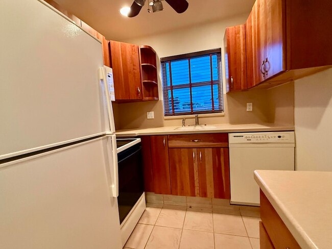 Primary Photo - 22 Andover A