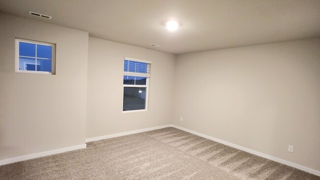 Building Photo - Modern 4BR Home Near Great Western Bike Trail | West Des Moines