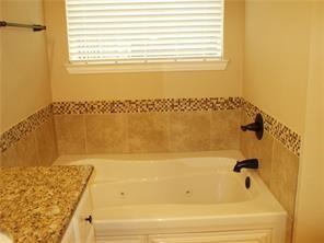 Building Photo - 512 Heath Ln