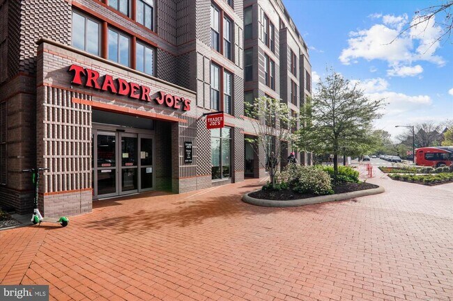 Building Photo - 1844 3rd St NW