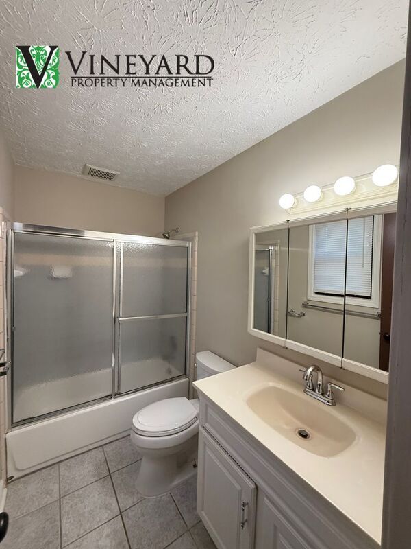 Building Photo - 1623 Rex Dr