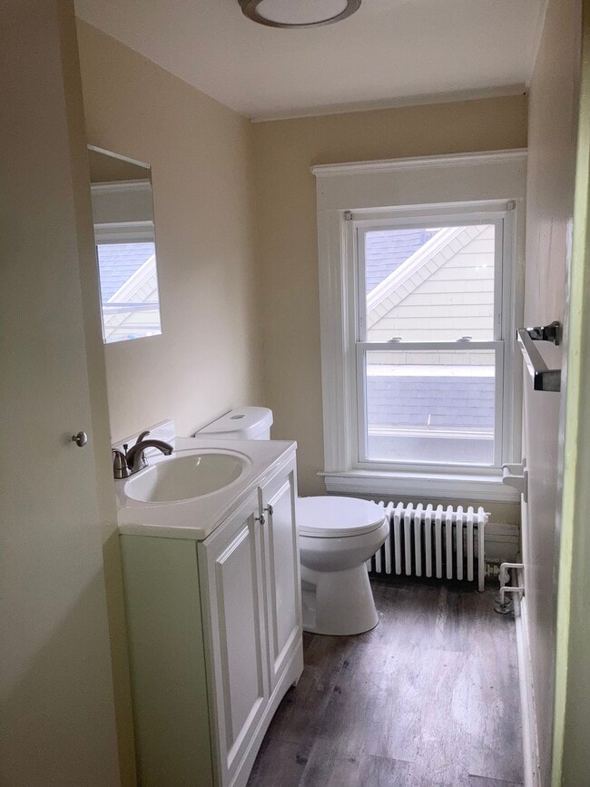 Building Photo - 326 Barrington St