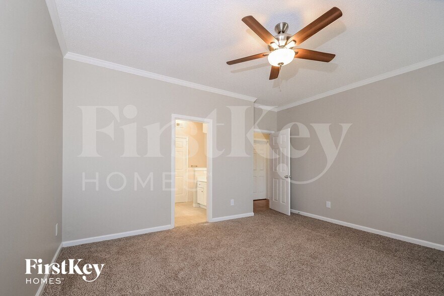 Building Photo - 4439 Sierra Ln