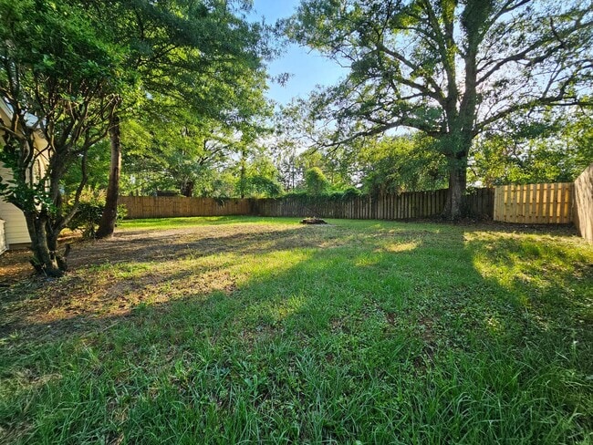 Building Photo - Charming 3 Bedroom 2 Bathroom home in Pooler!