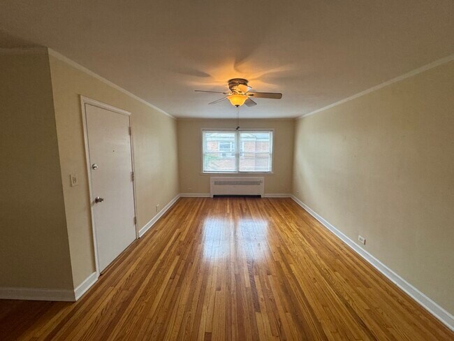 Building Photo - 1528 N Harlem Ave
