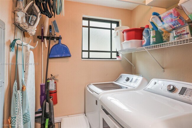 Building Photo - 2729 Anzio Ct