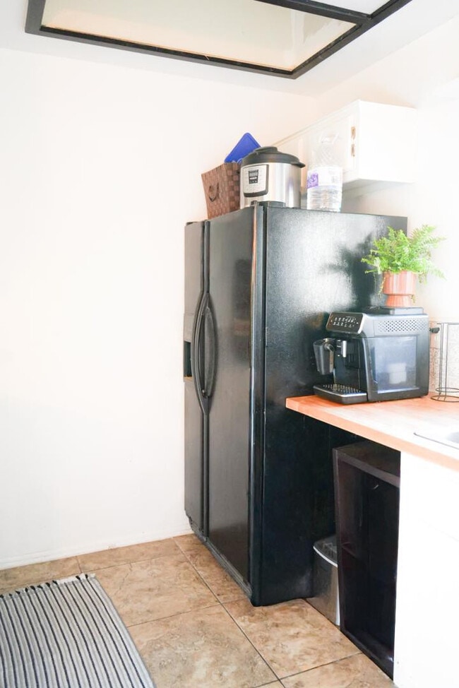 Building Photo - 11666 N 28th Dr