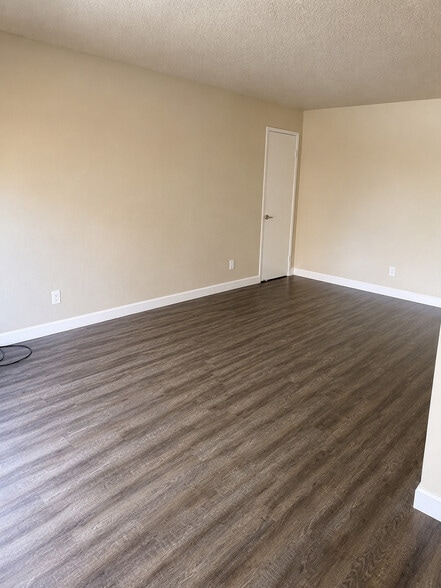 Building Photo - Mallard Creek Apartments