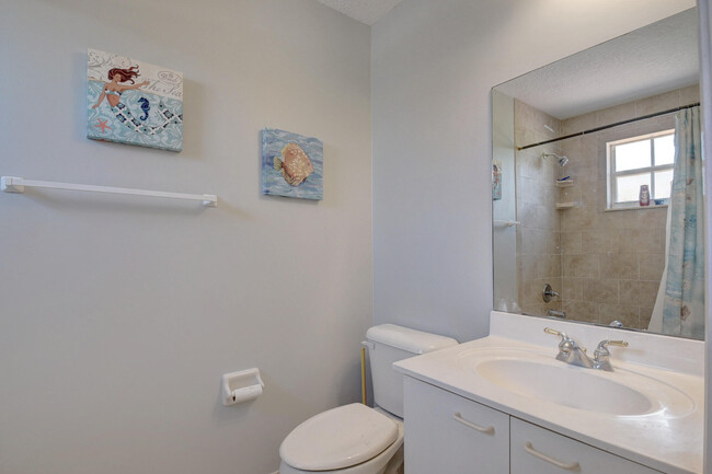 Building Photo - 9864 Woolworth Ct