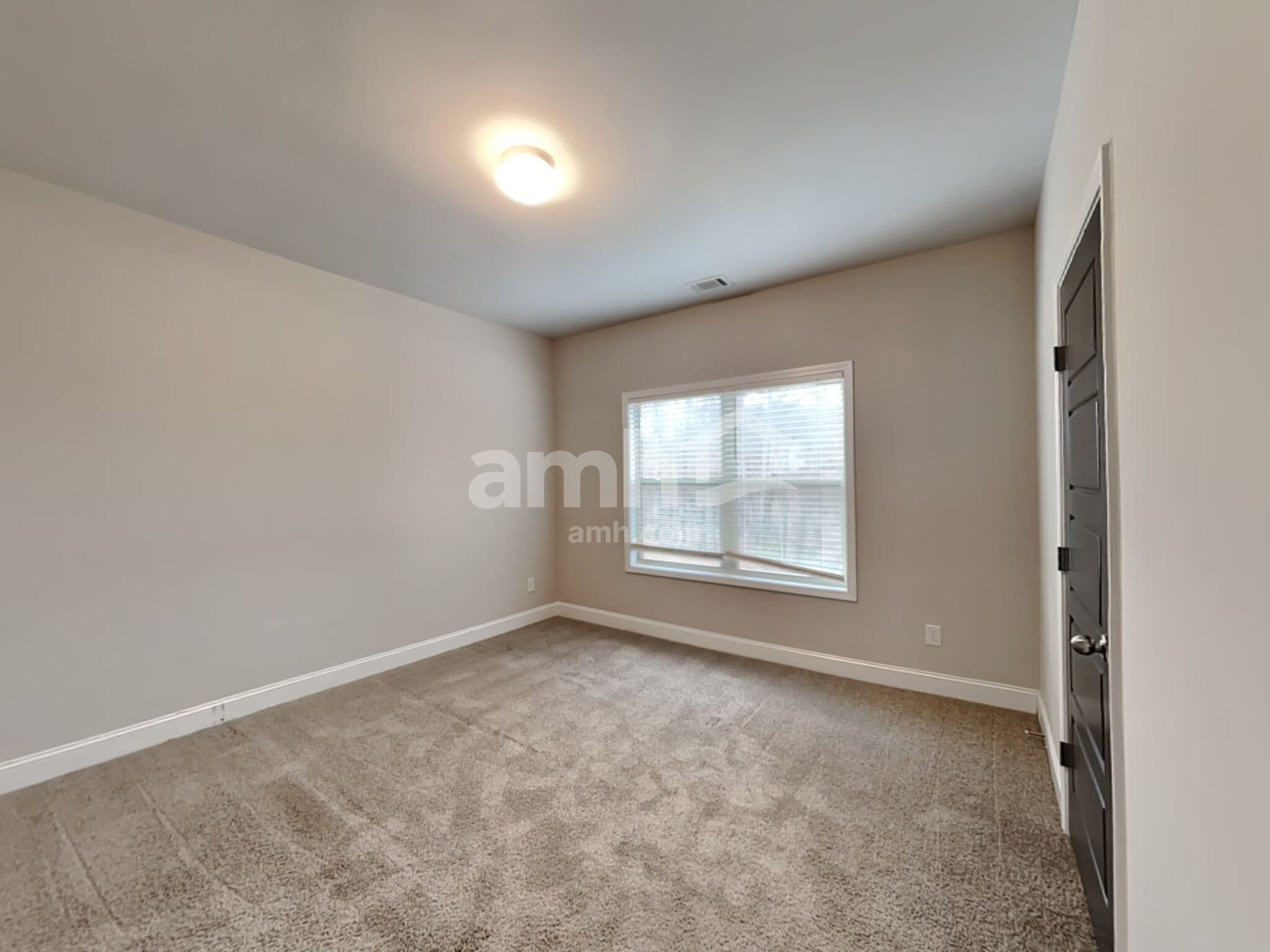 Building Photo - 1811 Rnch Vw Dr