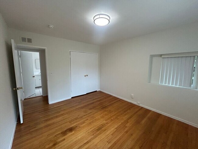 Building Photo - 279 Starlight Crest Dr