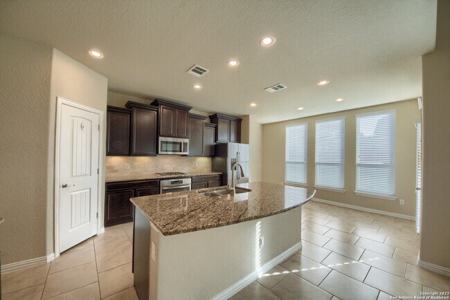 Building Photo - NOW OFFERING 50% OFF 1ST MONTH'S RENT!