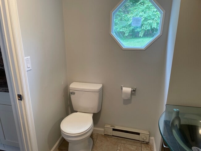 Building Photo - 18 Elizabeth St