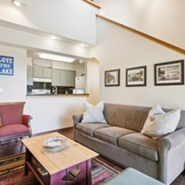 Building Photo - The Villas Ski Lease
