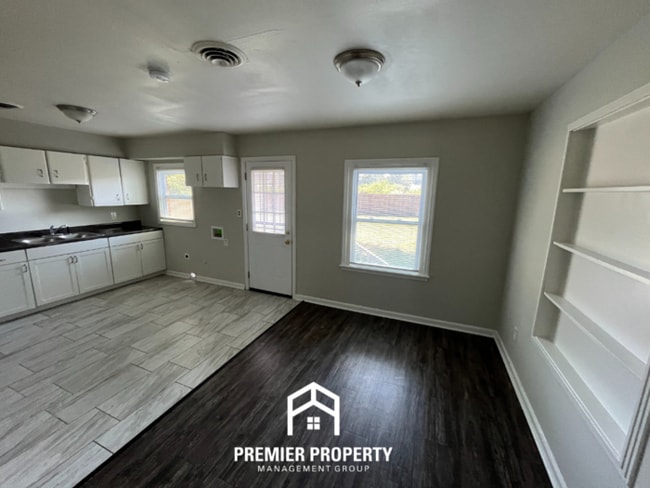 Building Photo - 5246 Millbranch Rd