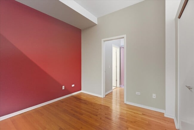 Building Photo - 208 W Washington St