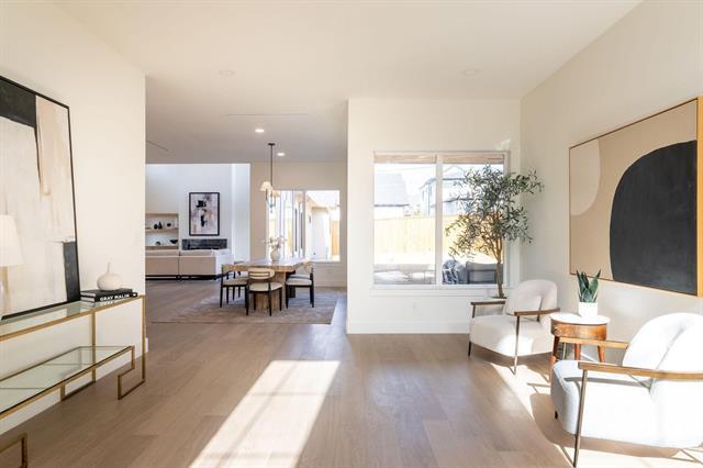 Building Photo - 3761 Seguin Dr