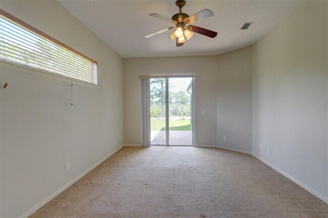 Building Photo - 1185 Dromin Ln