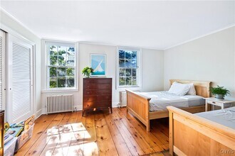 Building Photo - 31 State St