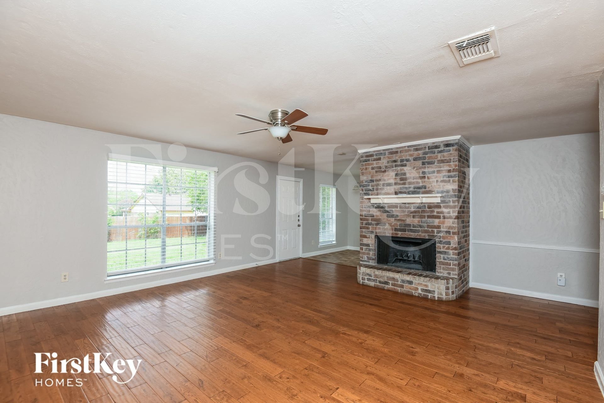 Building Photo - 4912 Sandalwood Ln