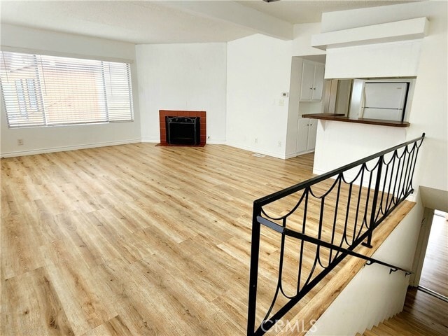 Building Photo - 325 10th Pl